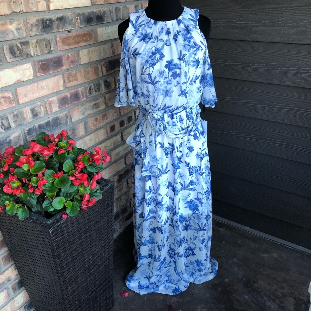 Calvin Klein floral cold shoulder dress size 2 NWT